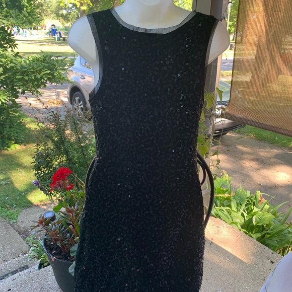 MAX STUDIO Black Sequined Sleeveless Cocktail Dress US Womens Size S EUC - Picture 2 of 4